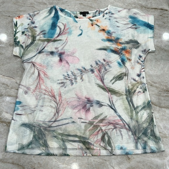 Coco + Carmen | 3D Print‎ Watercolor Floral Tee | Small/Medium - Picture 3 of 11